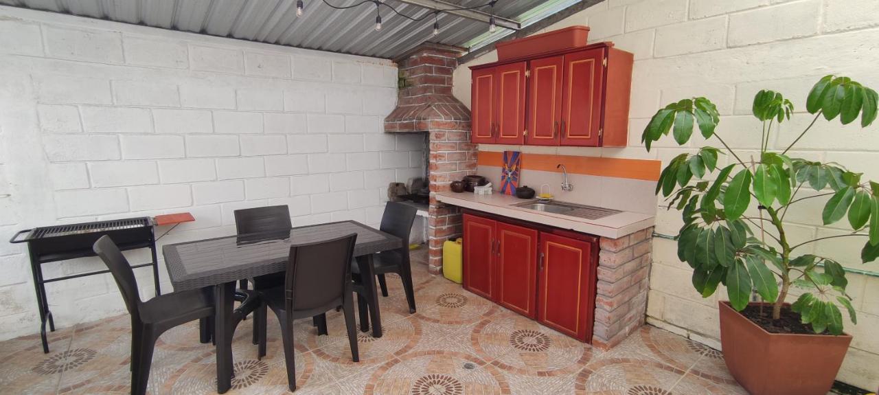 Elegante Apartamento Con Vistas Al Volcan Tungurahua Baños Εξωτερικό φωτογραφία