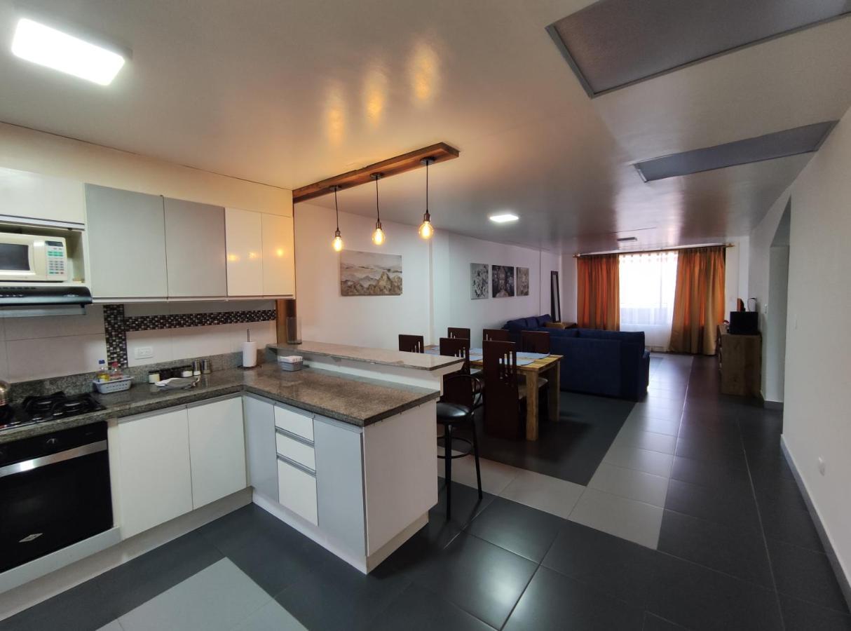 Elegante Apartamento Con Vistas Al Volcan Tungurahua Baños Εξωτερικό φωτογραφία